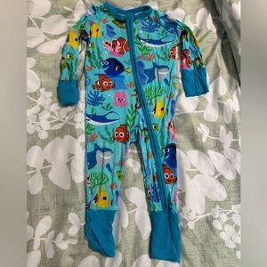 Little sleepies Pixar’s Nemo’s reef 6/12 bamboo zippy sleeper